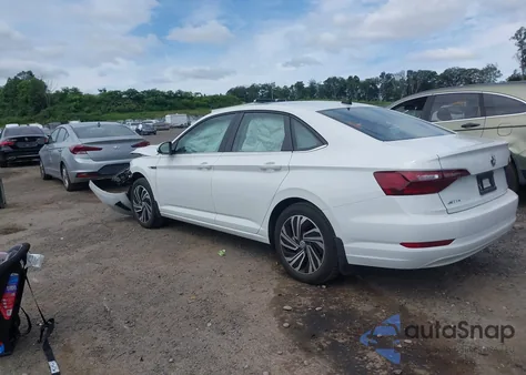 2021 Volkswagen Jetta Sel z USA, uszkodzony, nr VIN 3VWE57BU6MM003257